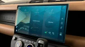 Pixsel car screen protector for LAND ROVER DEFENDER - 13.7“ 2020 -
